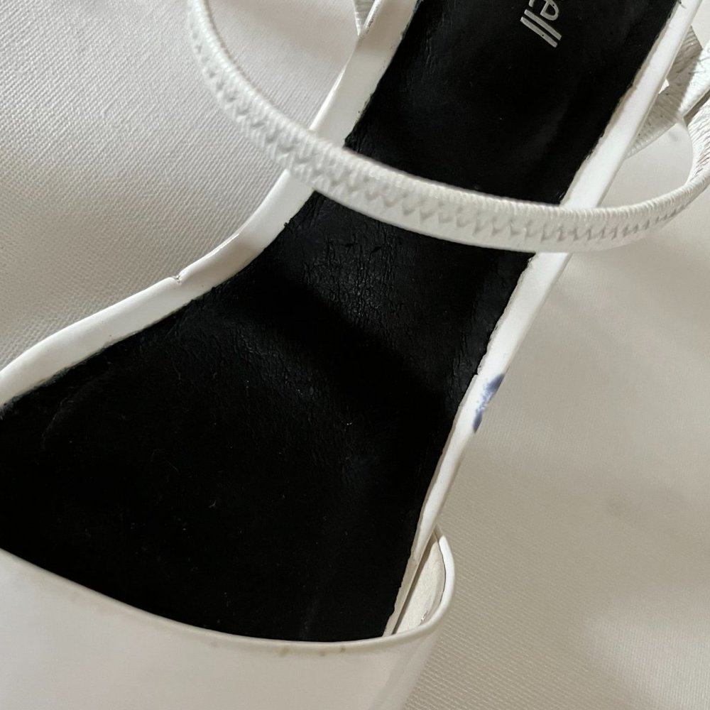 Jeffrey Campbell | Carine Sandal in White | Size 9.5 - Picture 8 of 12